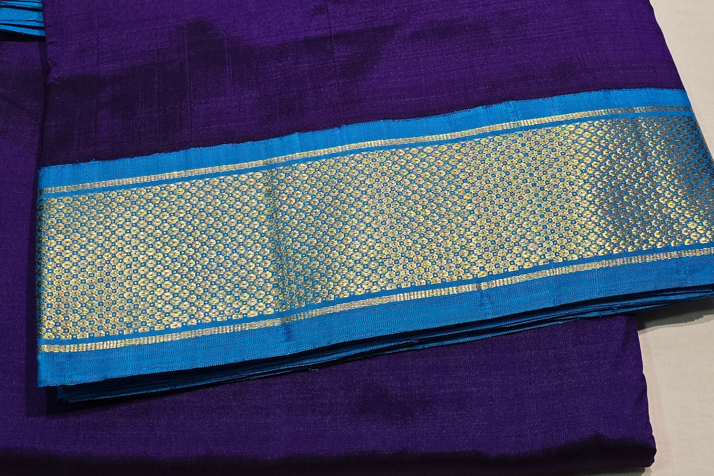 Ten yards silk saree SS4379