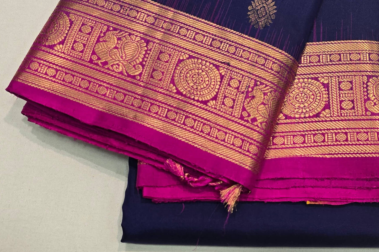 Light Weight Kanjivaram Silk Saree SS5843