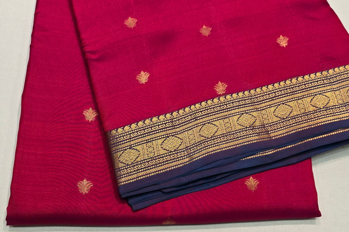 Nine and a half yards silk saree AC1548