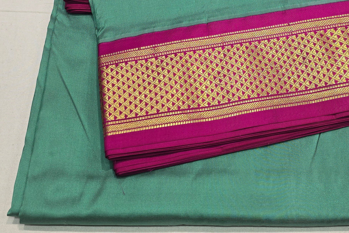 Ten yards silk saree SS6109