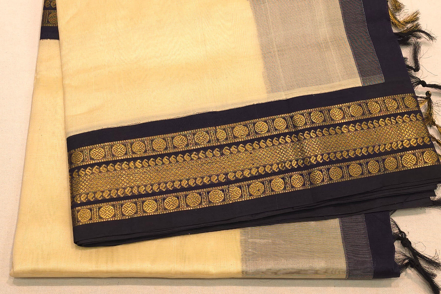 Plain silk cotton saree