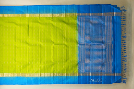Parrot Green Light Weight Kanjivaram Silk Saree paloo