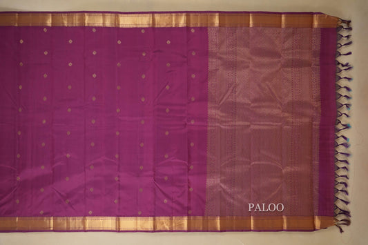 Magenta Light weight Kanjivaram Silk Saree paloo