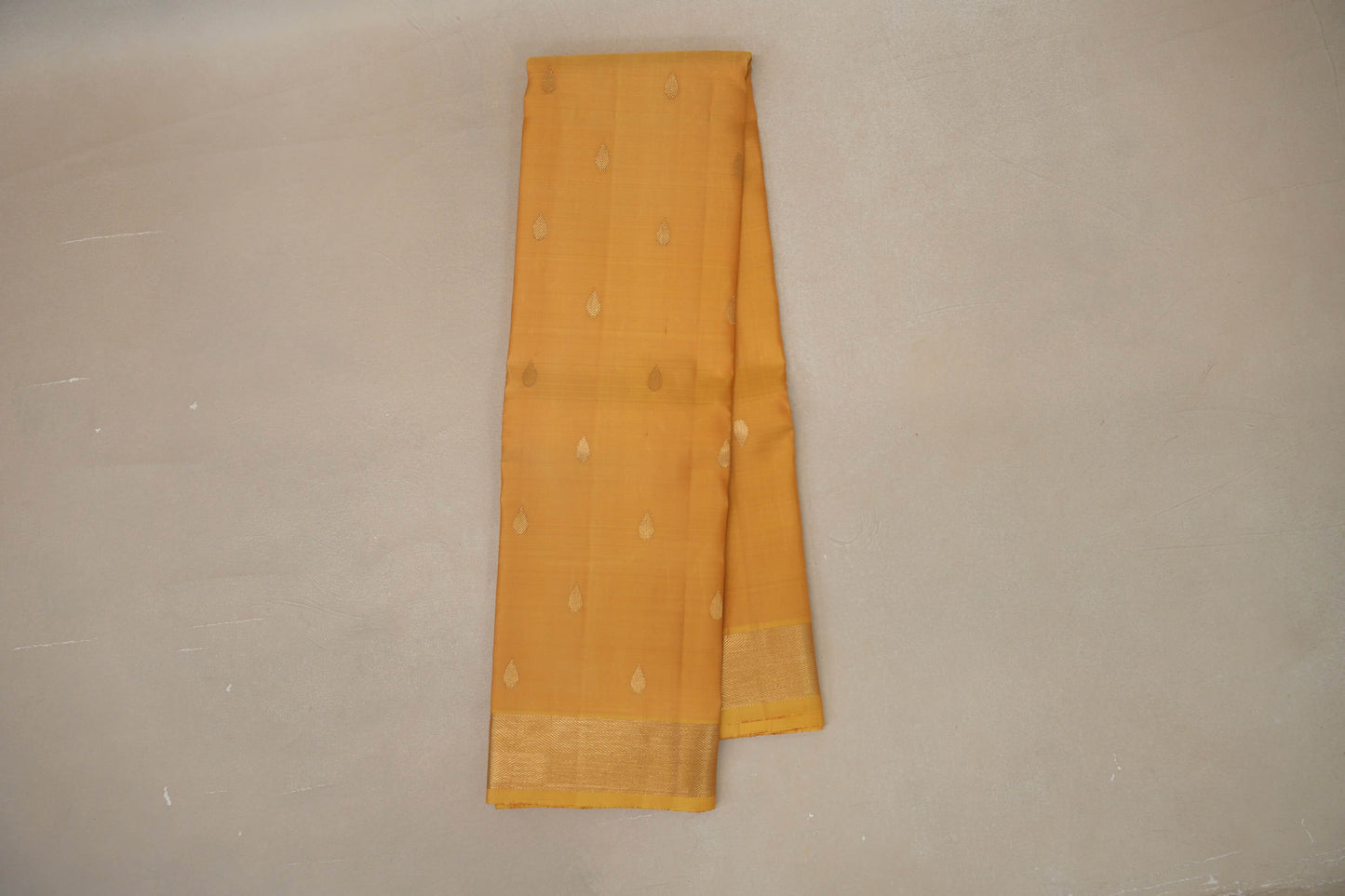 Light Lemon Yellow Vintage Kanjivaram Silk Saree SS8877