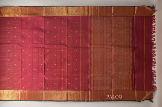 Deep Maroon Vaira Oosi Ten Yards Silk Saree paloo