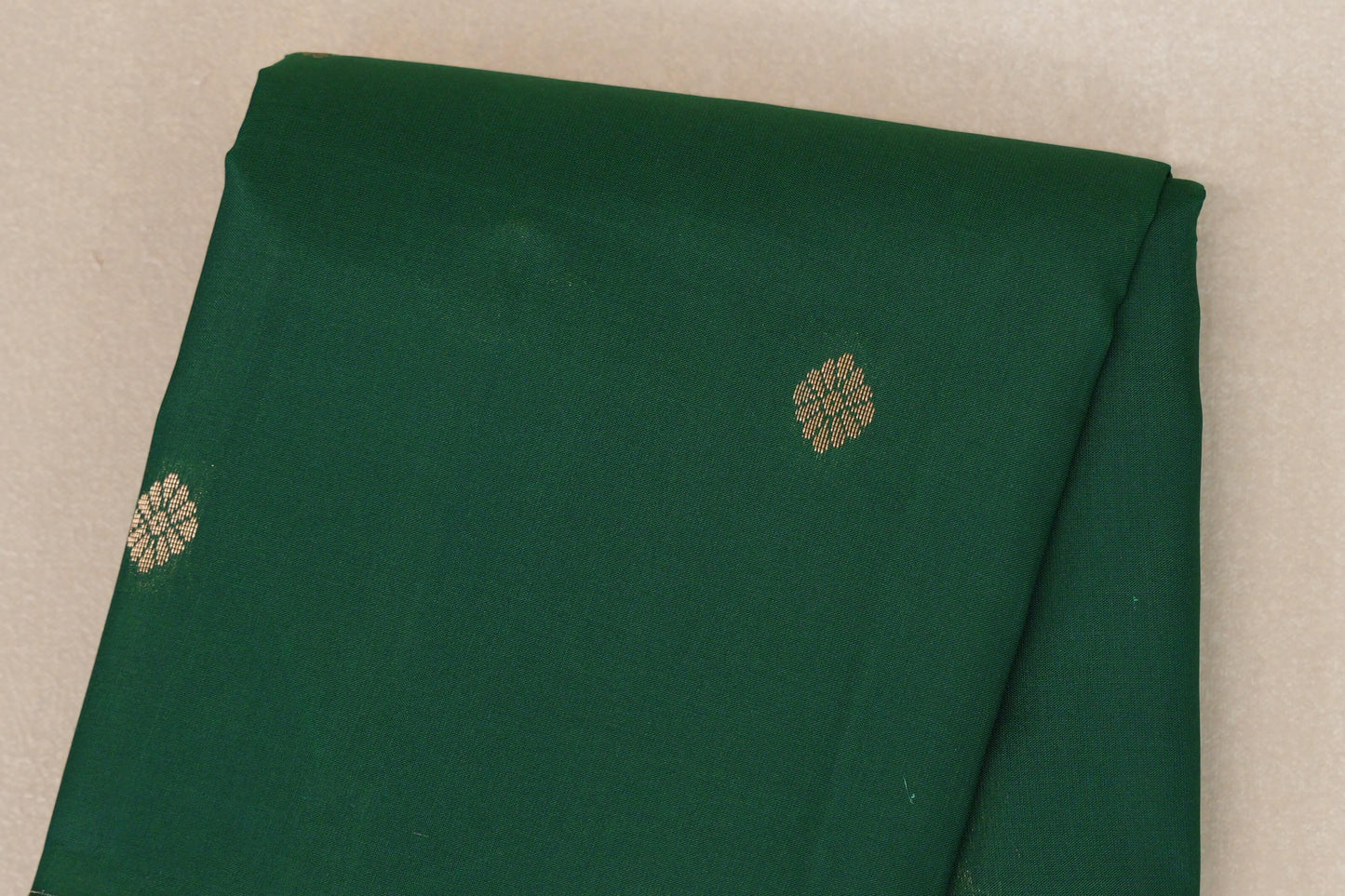 Emerald Green Light Weight Kanjivaram Silk Saree SS8949