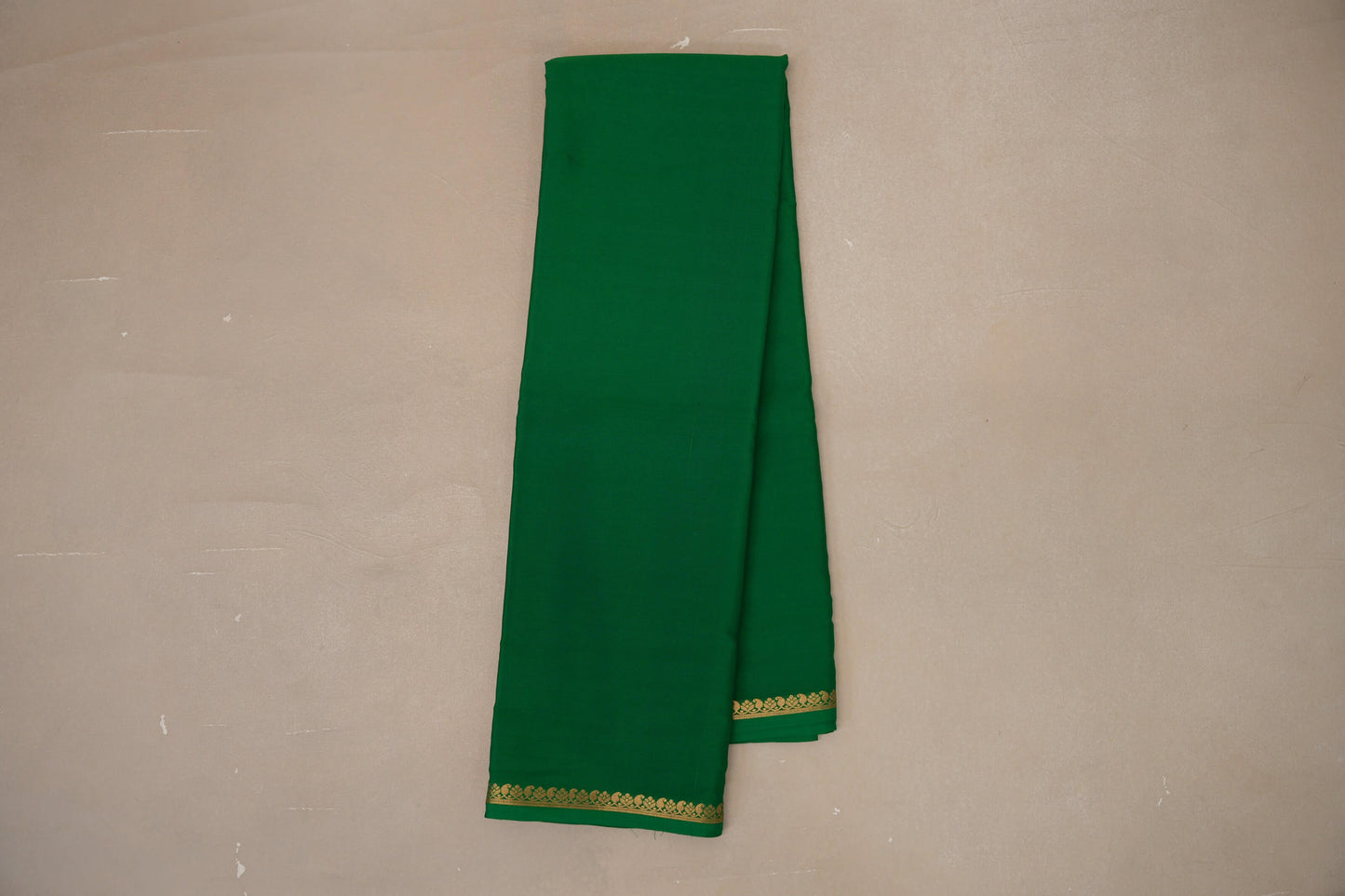 Bright Leaf Green Mysore Silk Saree SS8986