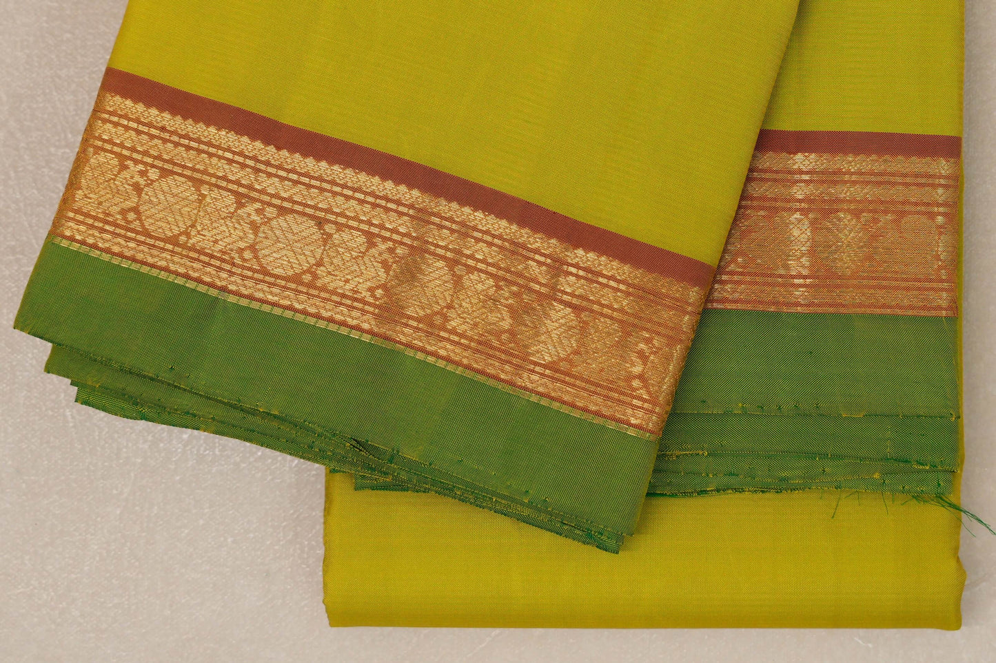 Lemon Green with Dual Tone Red and Mustard Borders and Leaf Green Selvedge Vintage Kanjivaram Silk Saree SS8858