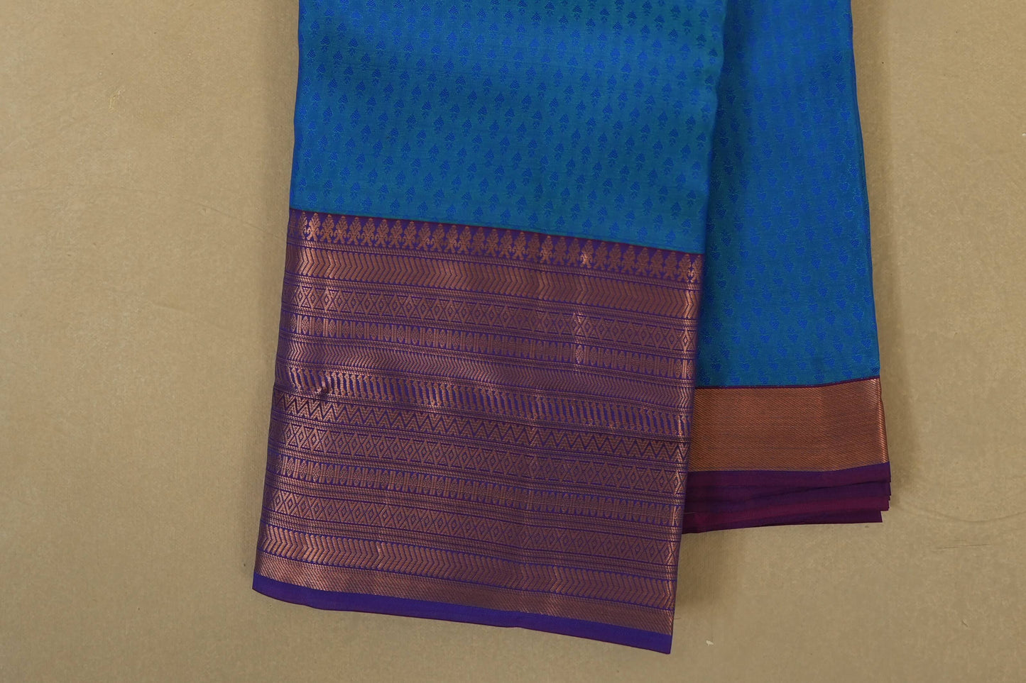 Peacock Blue Light Weight Kanchipuram Silk Saree Border Zoom