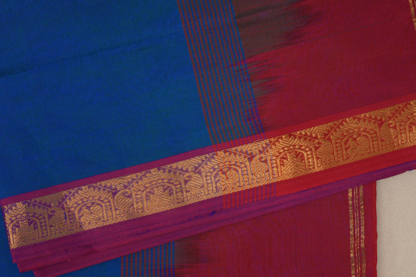 Dual Tone Green and Blue Nine and a half Yards Silk Cotton Saree SS9158