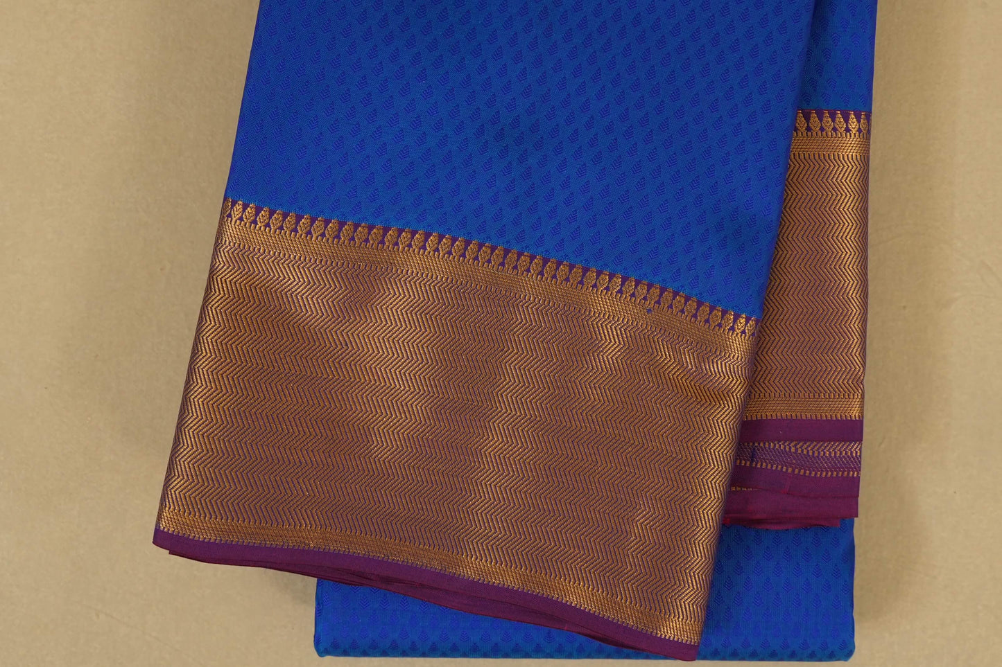 Peacock Blue Light Weight Kanchipuram Silk Saree border zoom