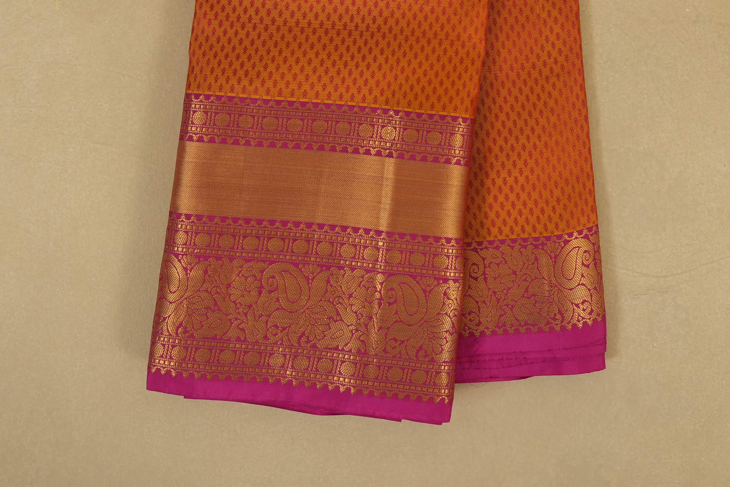 Mustard Light Weight Kanchipuram Silk Saree border zoom