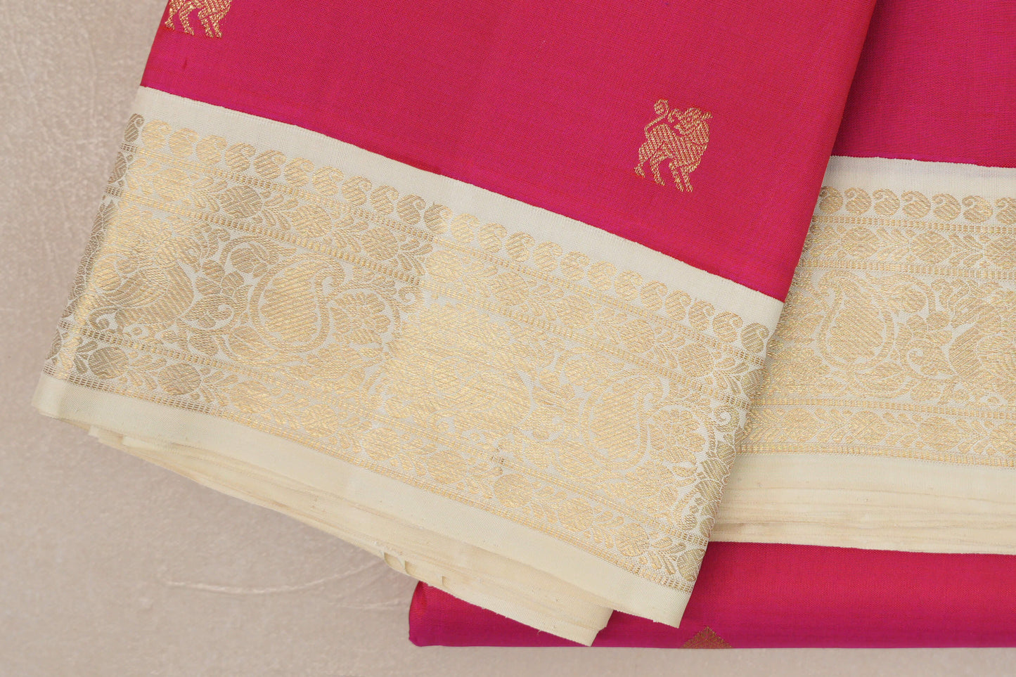 Rani Pink Vintage Kanjivaram Silk Saree borders