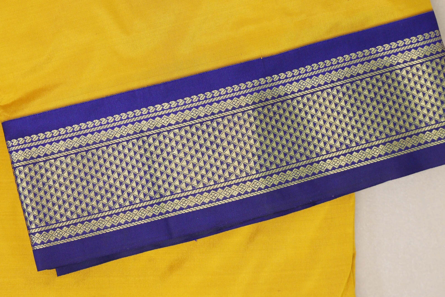 Bright yellow Ten Yards Silk Cotton saree border