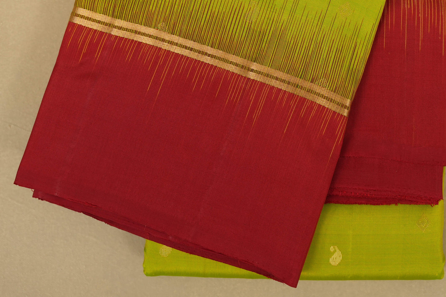 Fluorescent Green with Red Borders Light Weight Kanchipuram Silk Saree borders