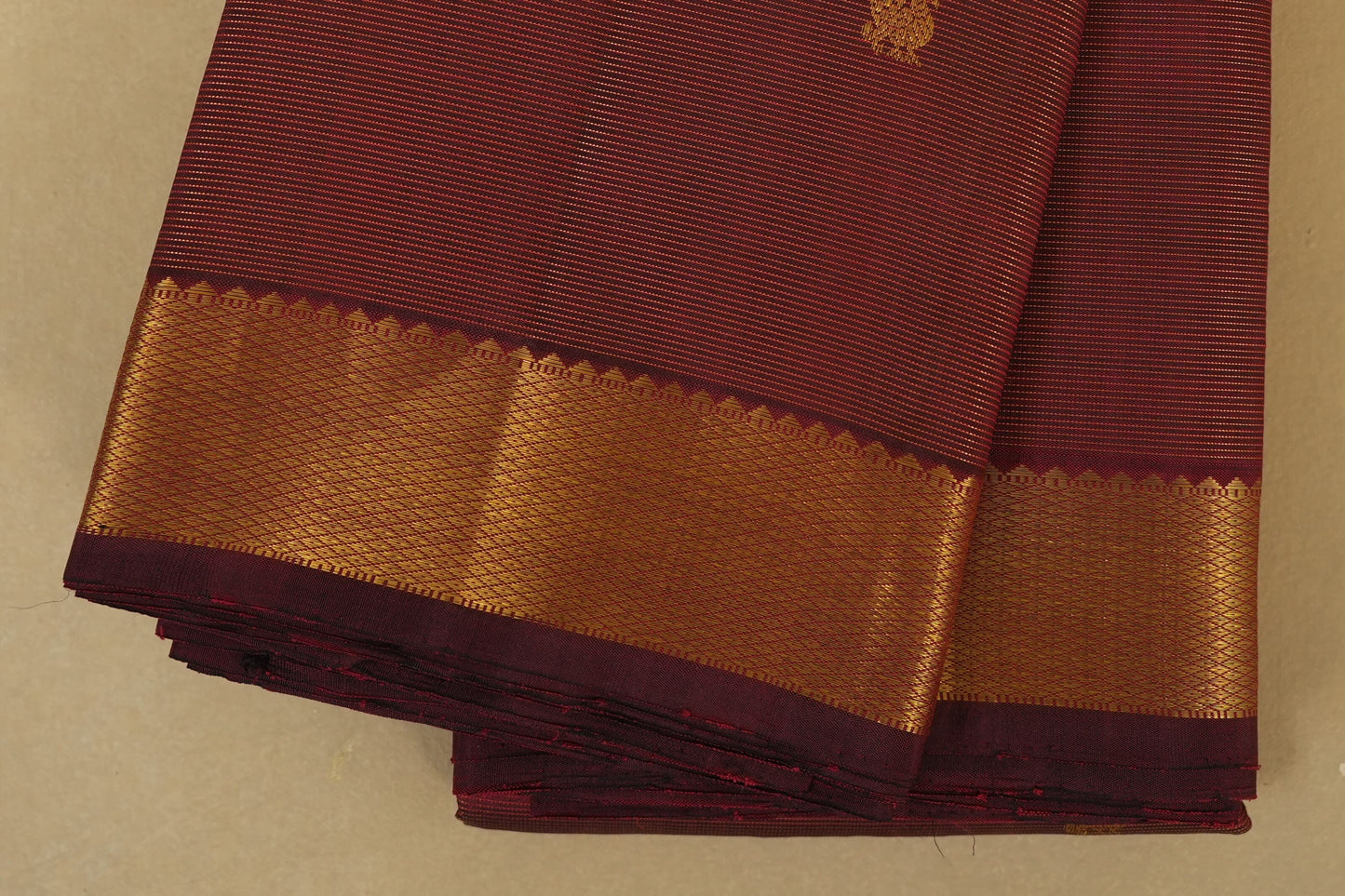 Burgundy Maroon Vintage Kanjivaram Silk Saree border zoom