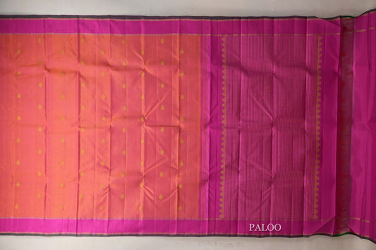 Dual Tone of Pink and Orange Vaira Oosi Vintage Kanjivaram Silk Saree paloo