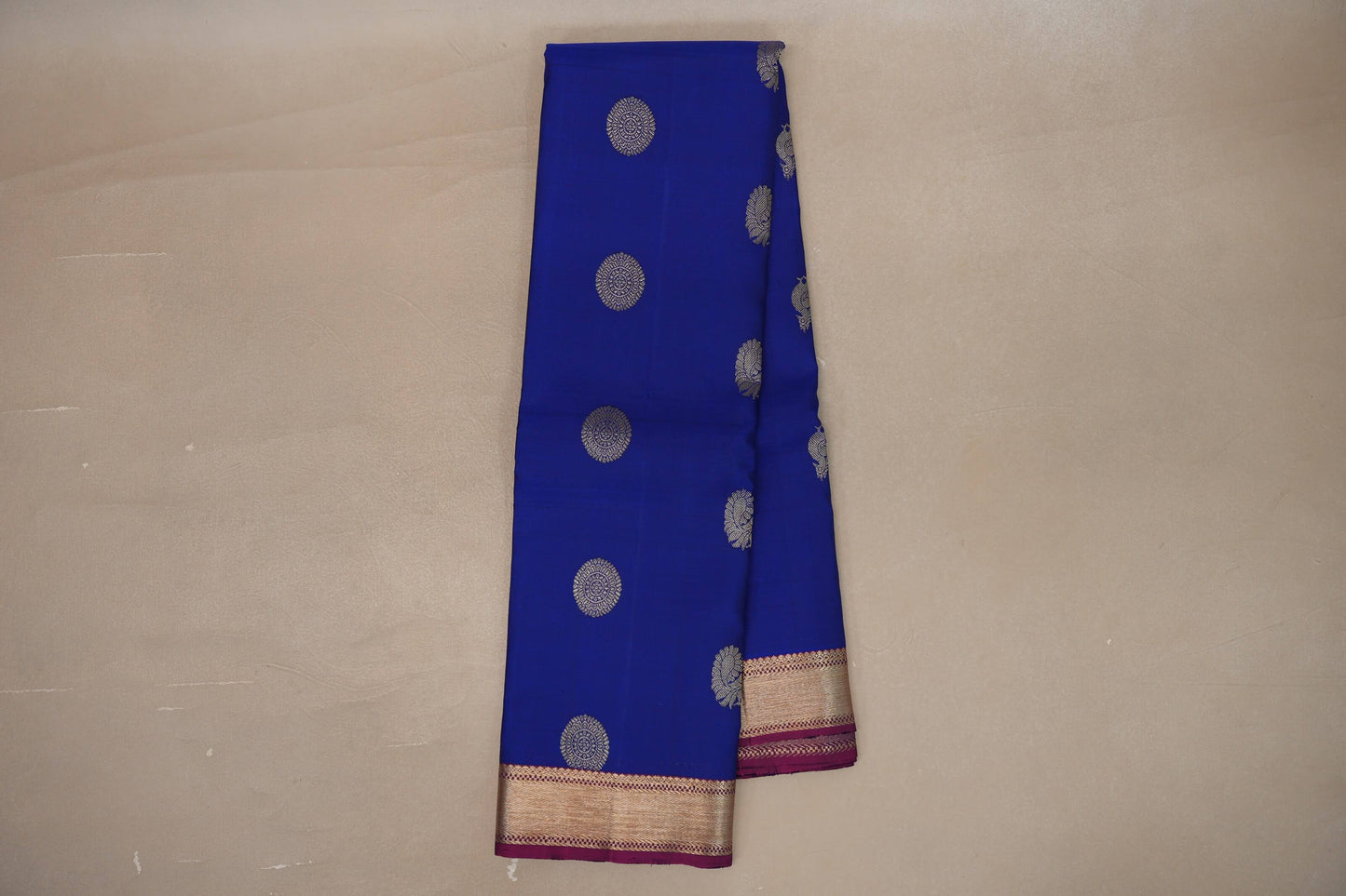 Deep blue with Dual Tone of Blue and Magenta Vintage Kanjivaram Silk Saree SS9391
