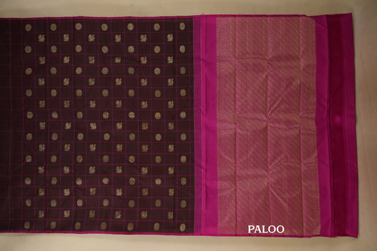 Coffee Brown Borderless Vintage Kanjivaram Silk Saree paloo