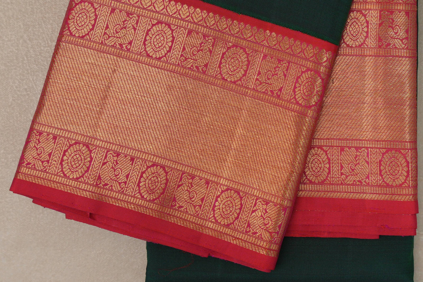 Bottle Green Vintage Kanjivaram Silk Saree borders