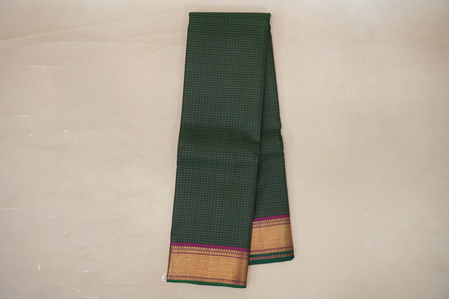 Bottle Green with magenta Borders Vintage Kanjivaram Silk Saree SS9424