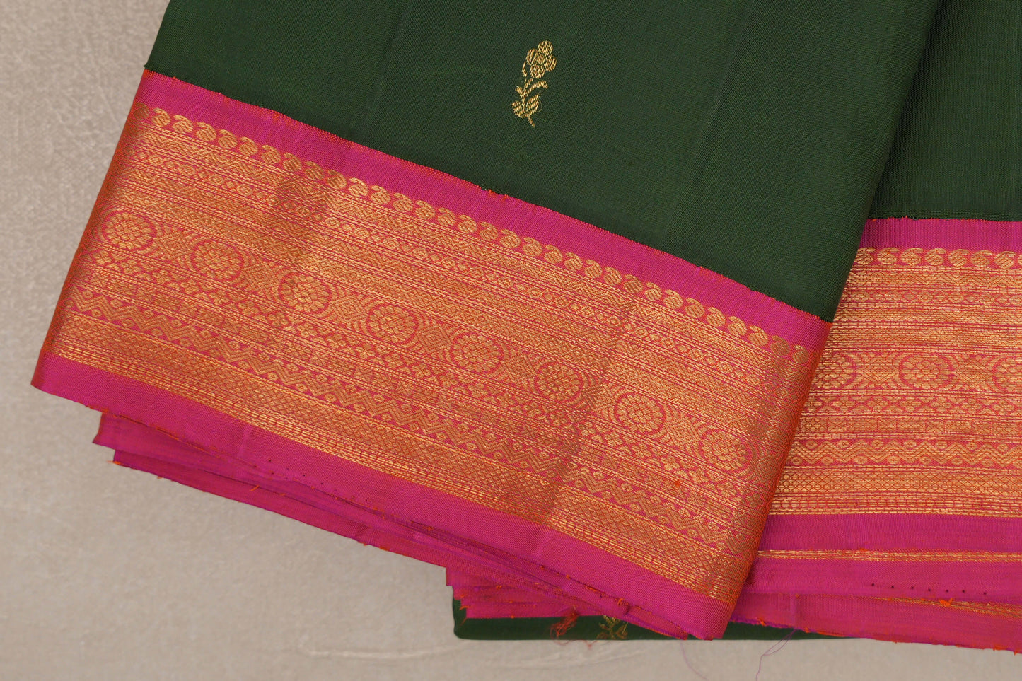 Emerald Green Vintage Kanjivaram Silk Saree border