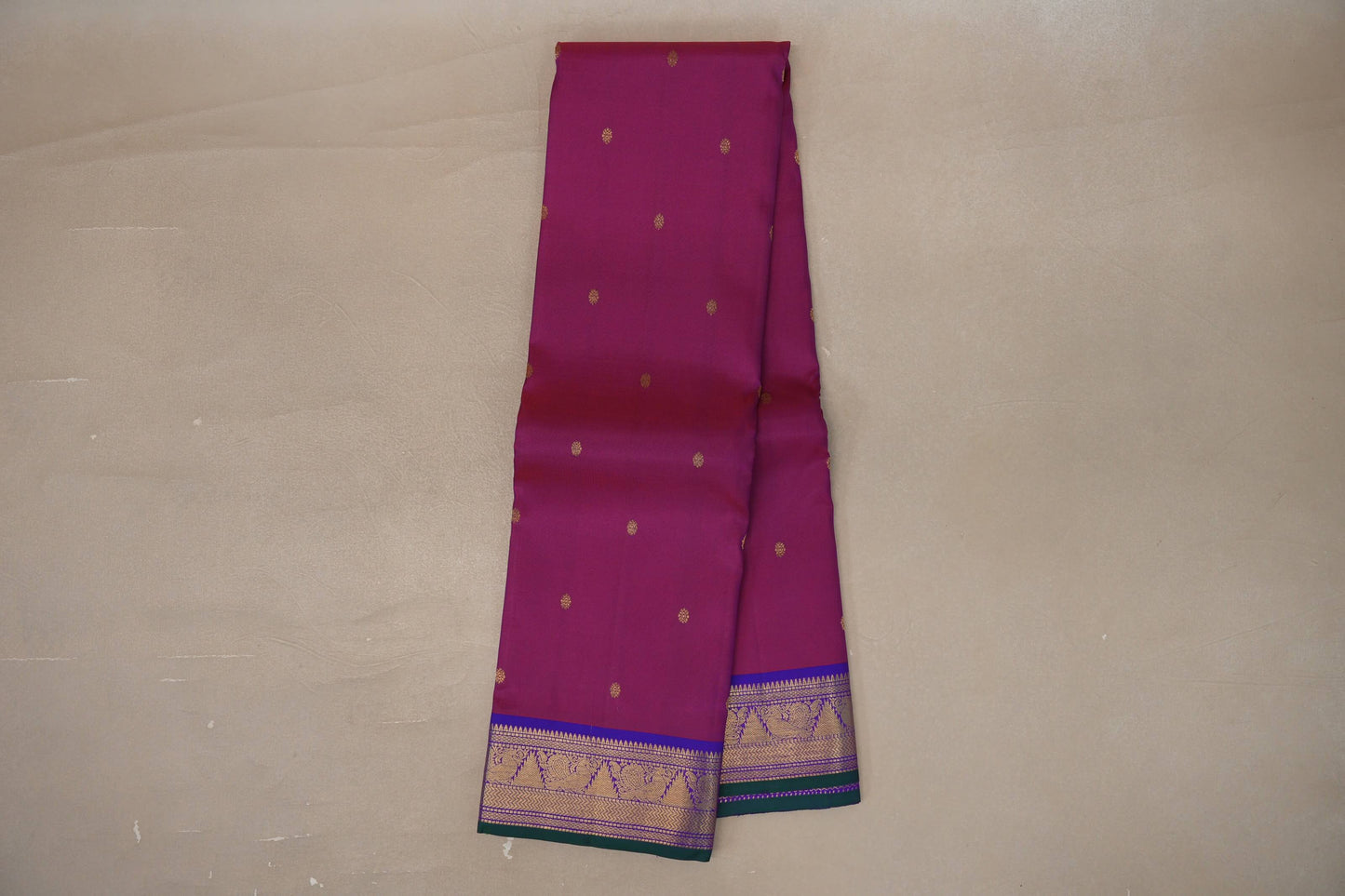 Magenta Vintage Kanjivaram Silk Saree SS9549
