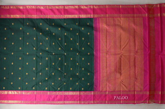 Deep Bottle Green with Orangish Pink Rettai Pettu Borders Vintage Kanjivaram Silk Saree paloo