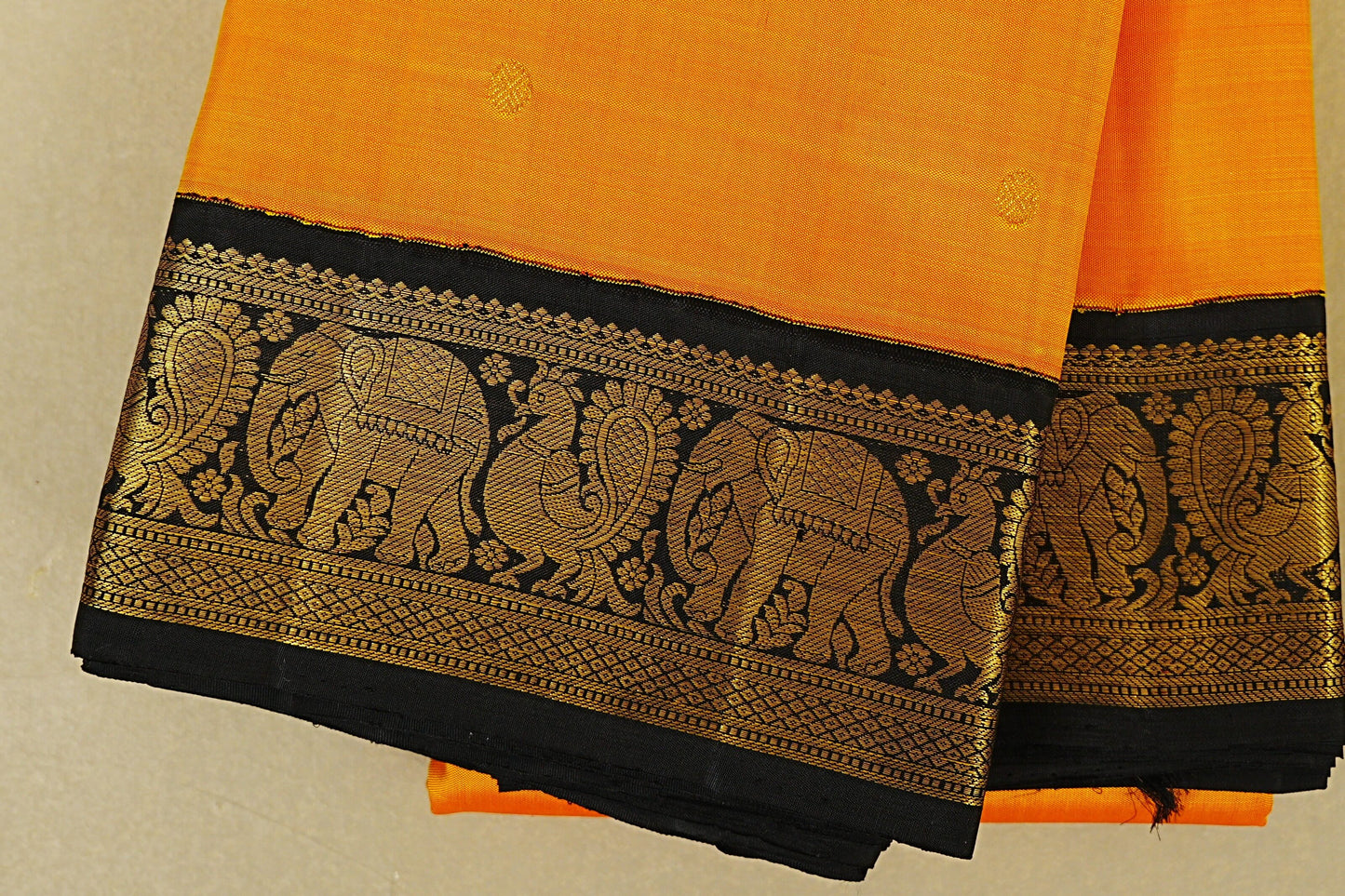 Deep Turmeric YellowVintage Kanjivaram Silk Saree border zoom