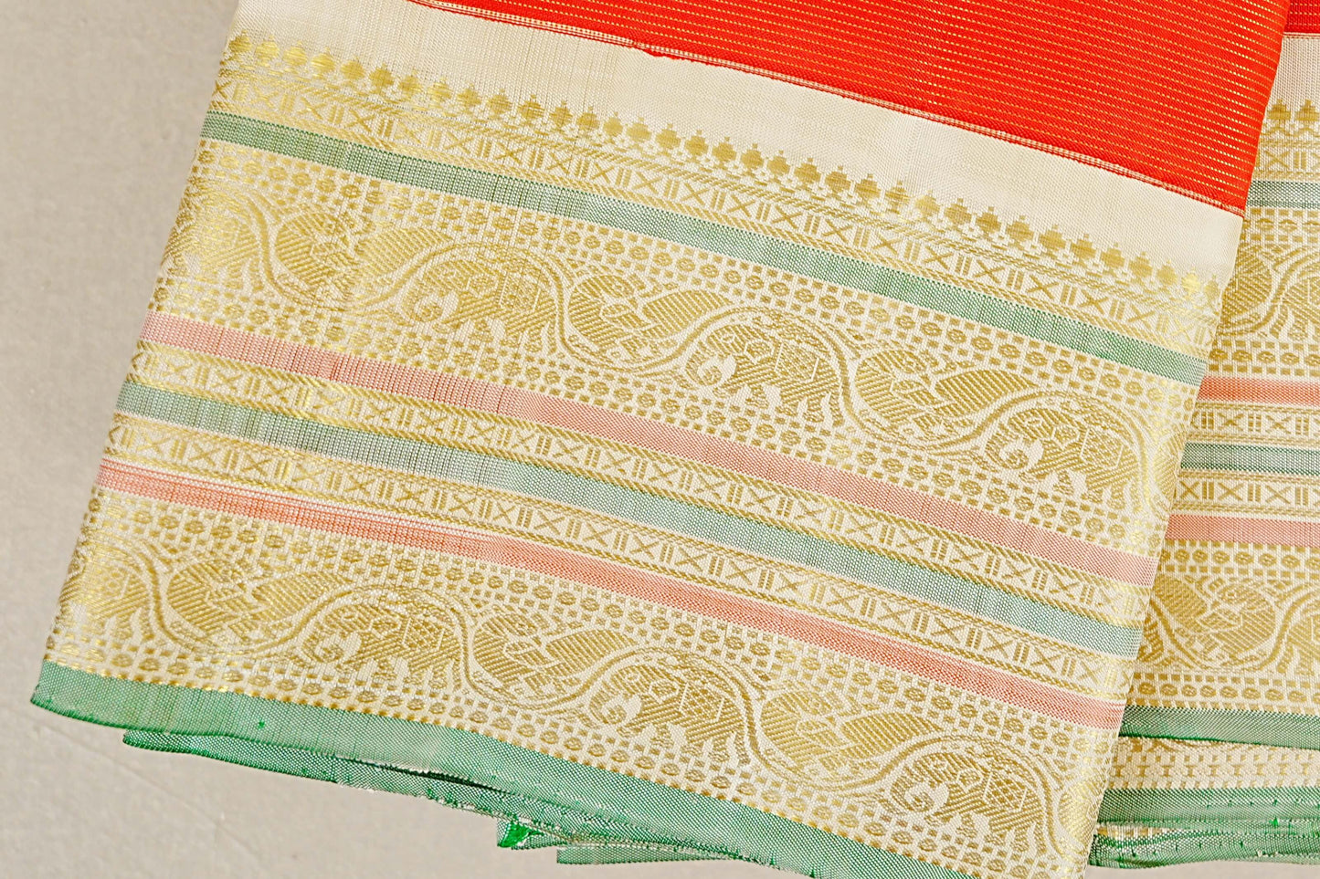 Bright Red Vaira Oosi Vintage Kanjivaram Silk Saree borders zoom