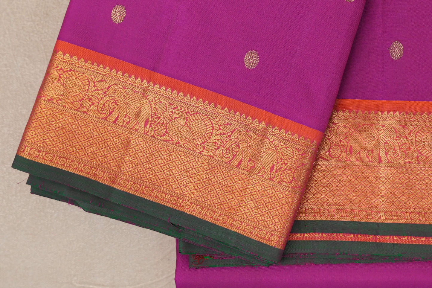 Magenta Vintage Kanjivaram Silk Saree borders