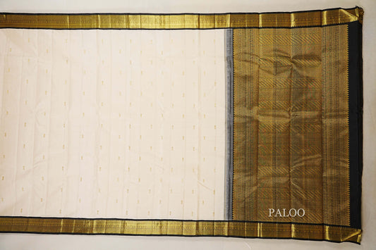 Cream with Black Borders Vintage Kanjivaram Silk Saree paloo