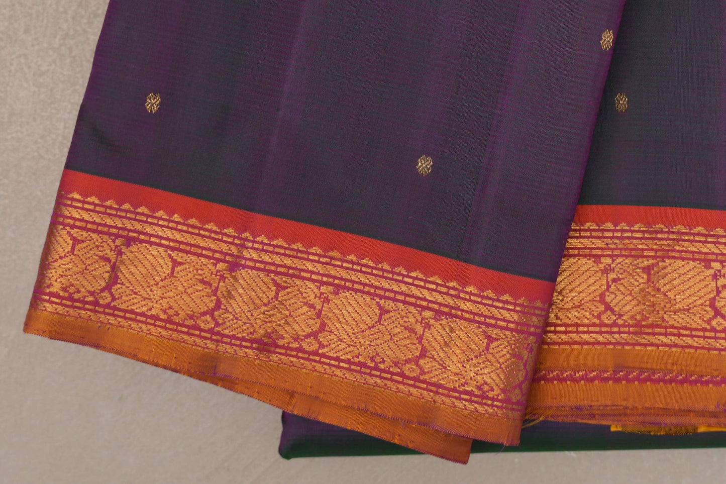 Dual Tone of Magenta & Green Vintage Kanjivaram Silk Saree border