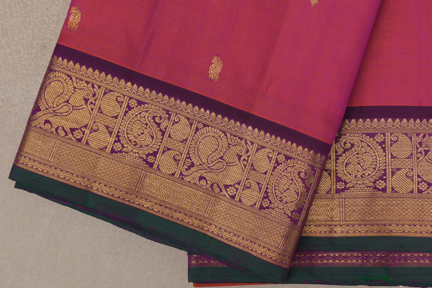 Orangish Pink Vintage Kanjivaram Silk Saree border