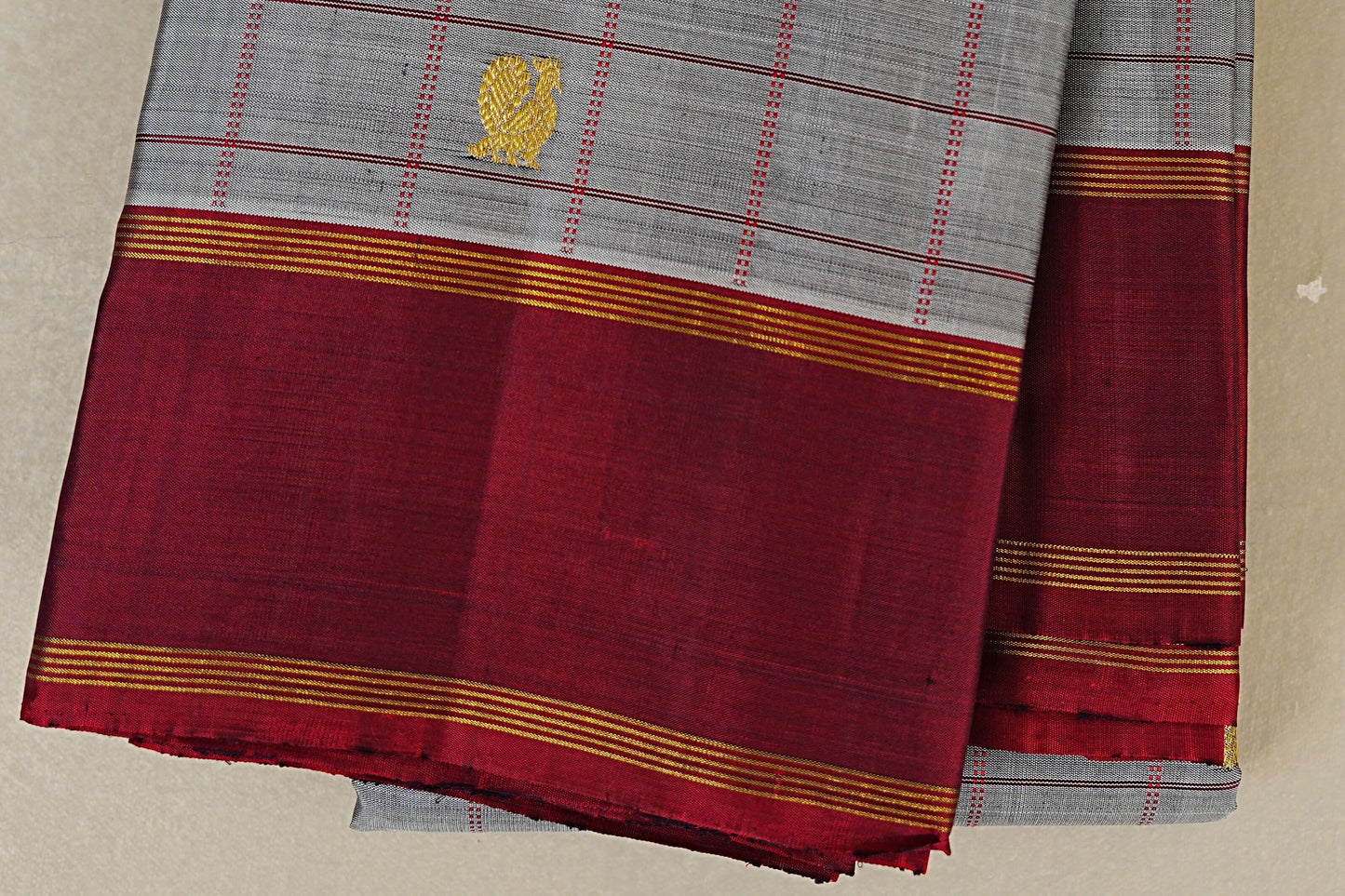 Grey with Maroon Borders Vintage Kanjivaram Silk Saree border zoom