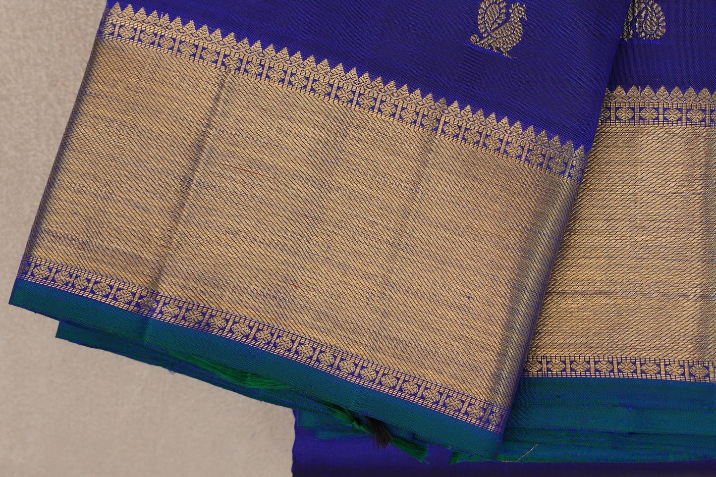 Deep Blue Vintage Heirloom Kanjivaram Silk Saree border