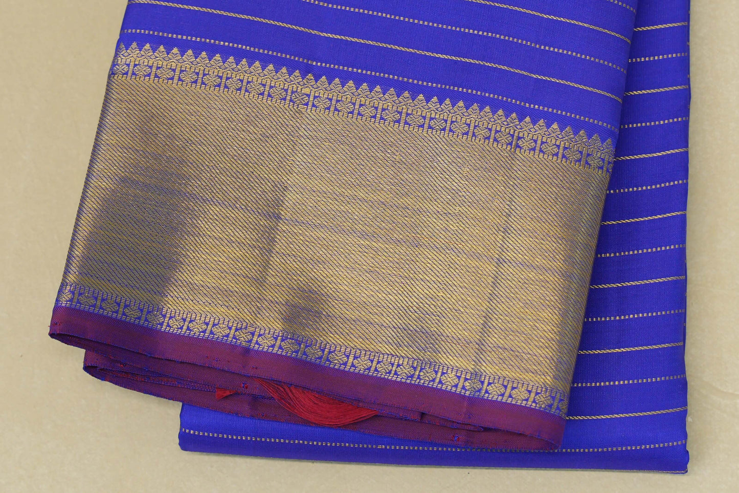 Royal Blue Heirloom Beldhary Kanjivaram Silk Saree border zoom