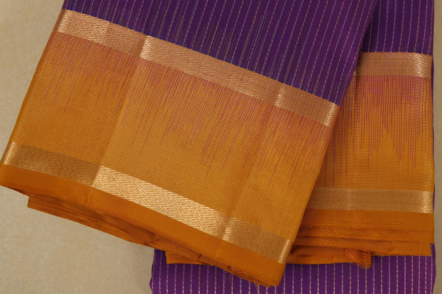 Magenta Lightweight Kanjivaram Saree border