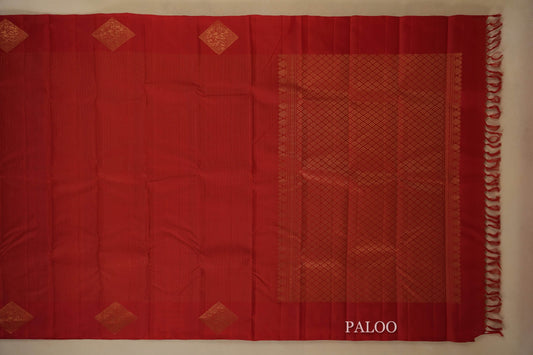 Red Lightweight Kanjivaram silk Saree paloo