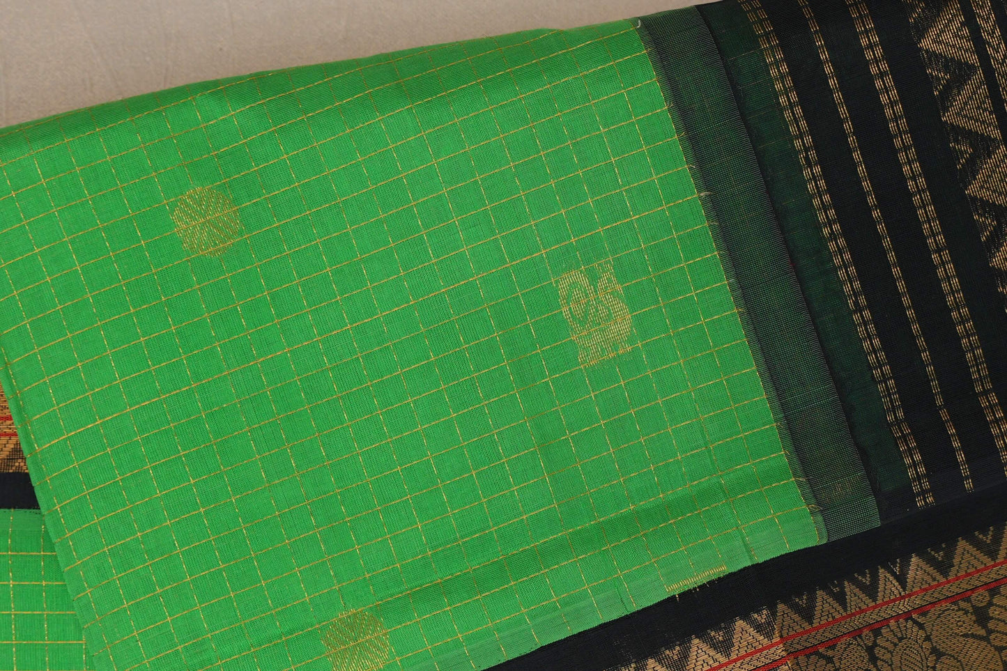 Bright Green with Black Borders Vintage Silk Cotton Saree body