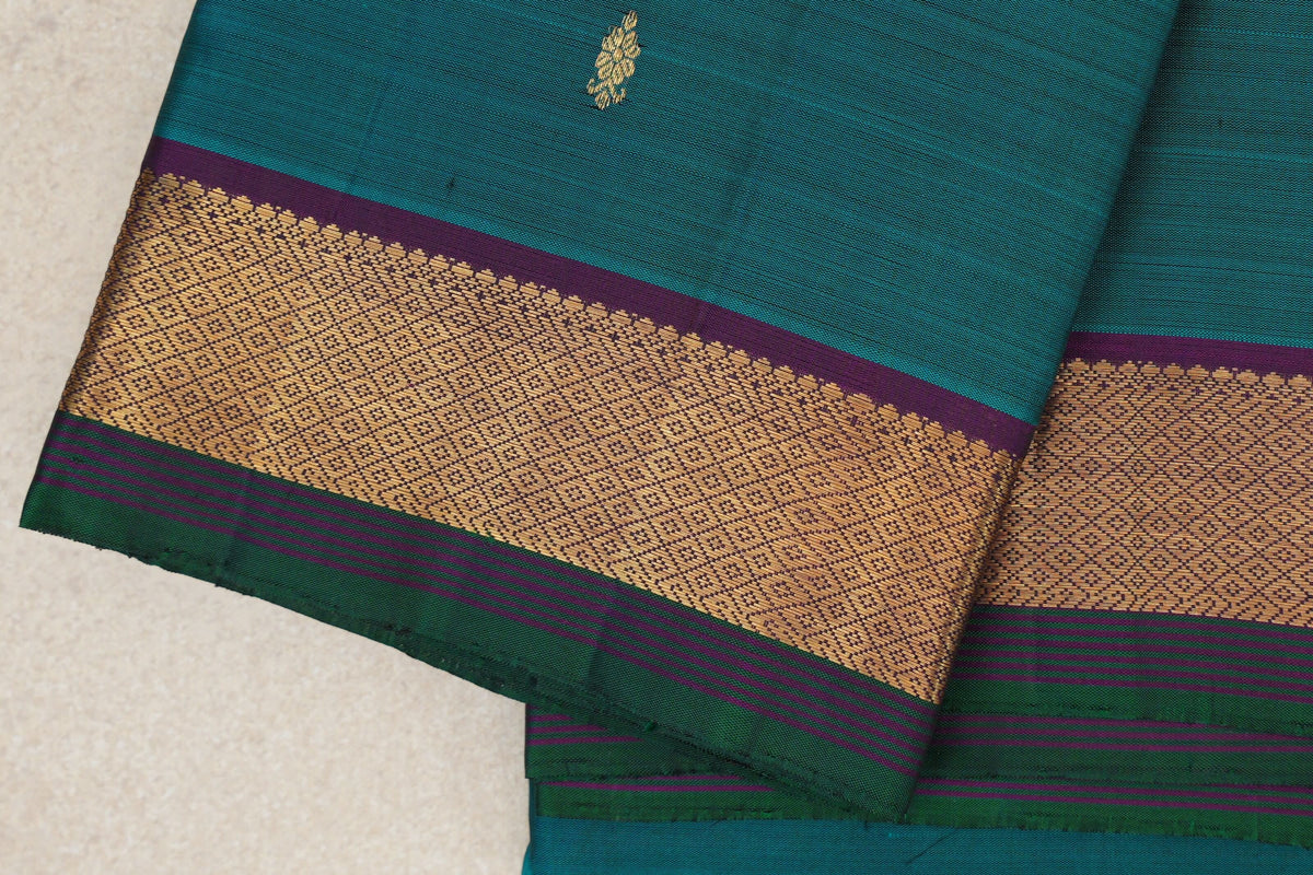 Peacock Green Vintage Kanjivaram Silk Saree border