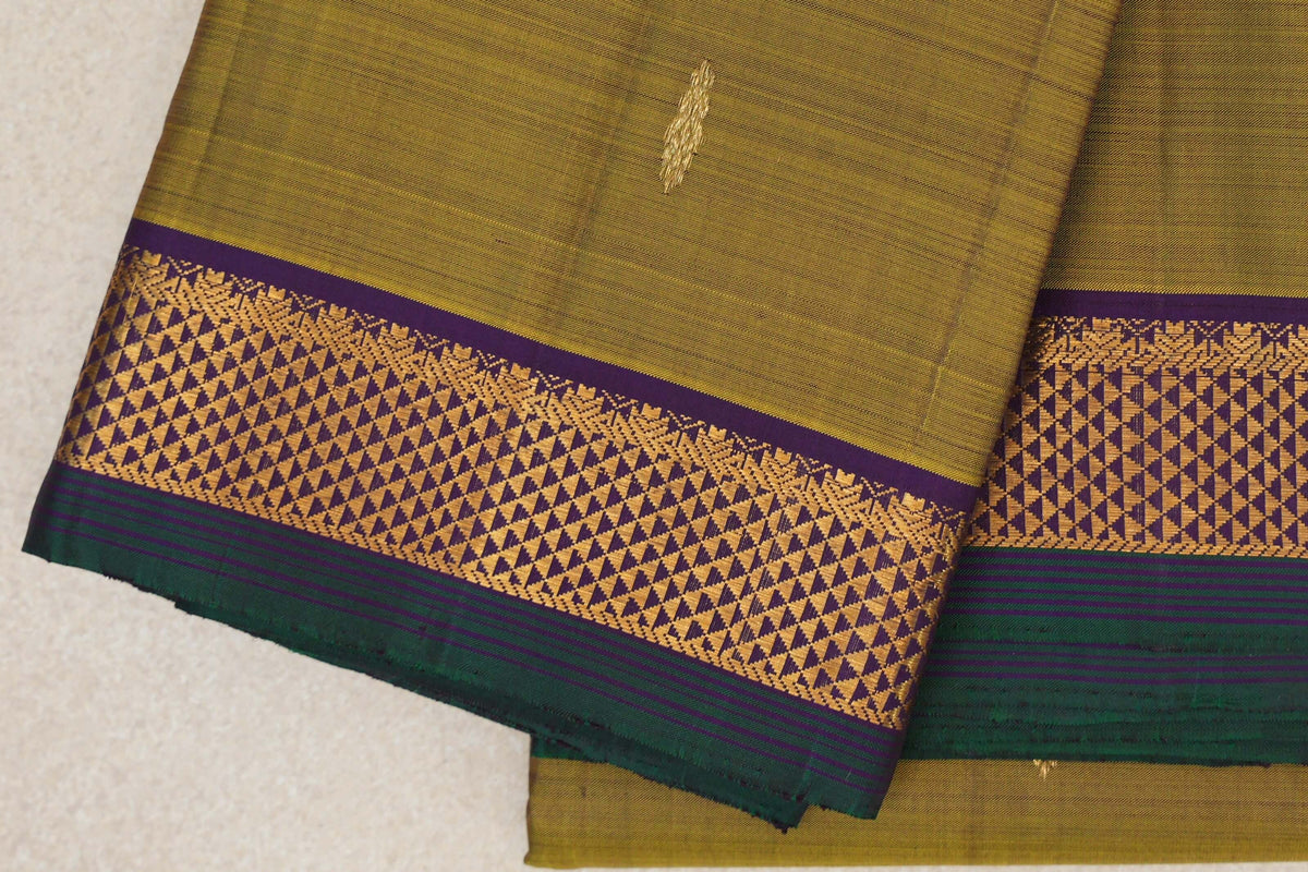 Mehendi Green Vintage Kanjivaram Silk Saree border
