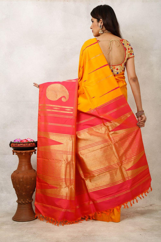 Kanjivaram silk saree SS2597