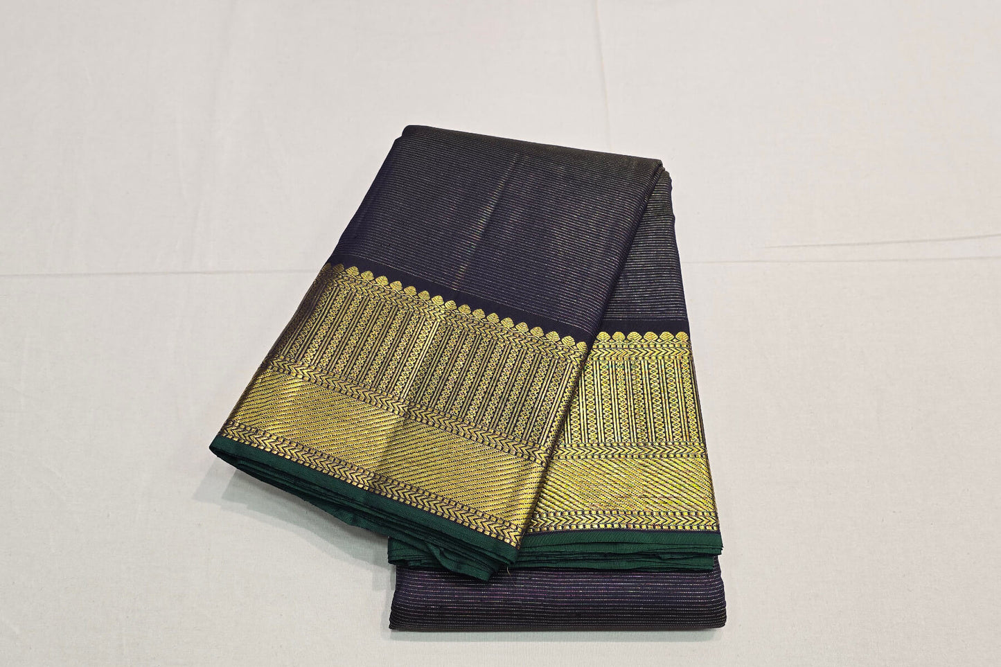Navy Blue Vaira Oosi Kanjivaram Silk Saree SS5839