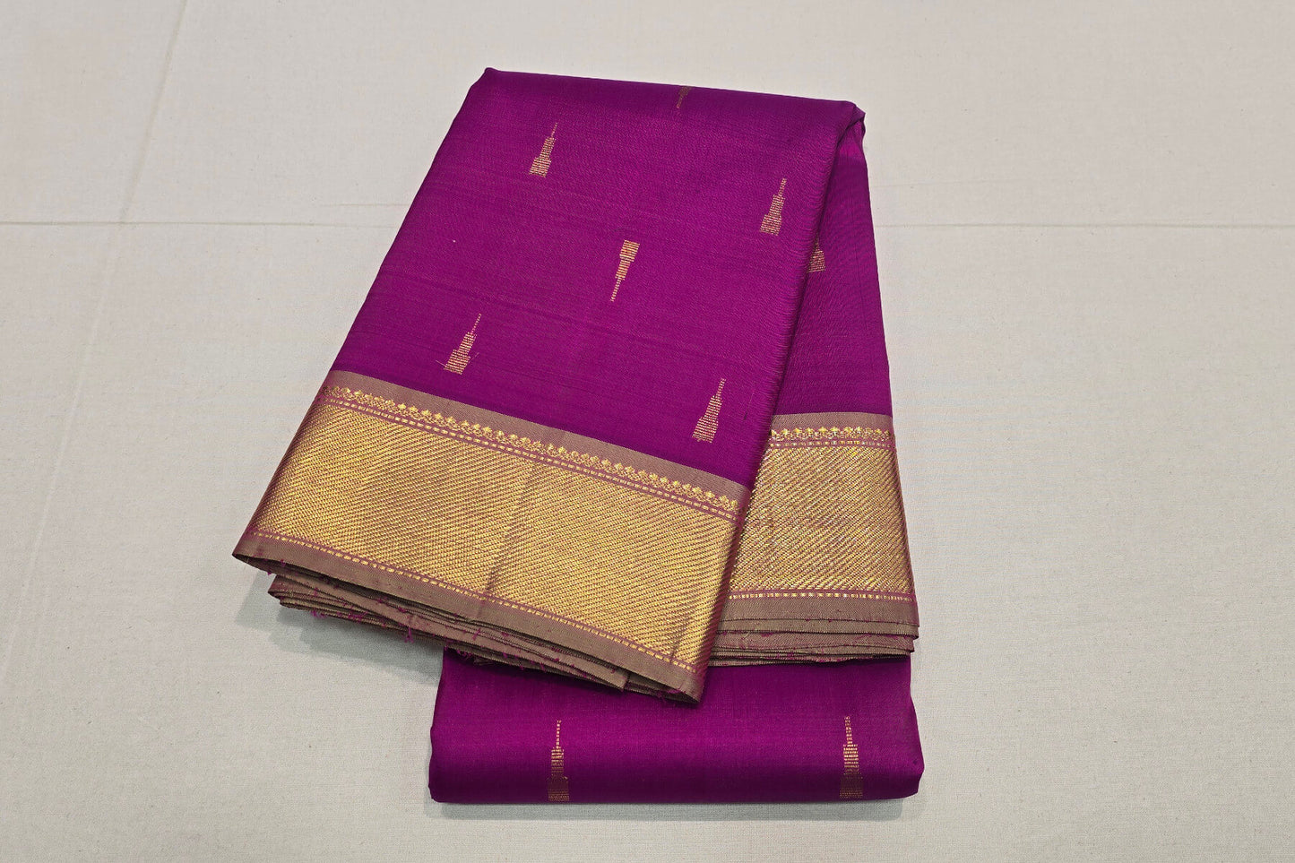 Magenta Kanjivaram Silk Saree SS6001