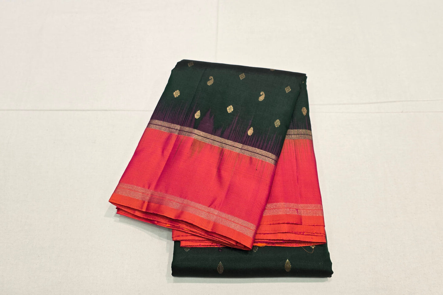 Light Weight Kanjivaram Silk Saree SS6052