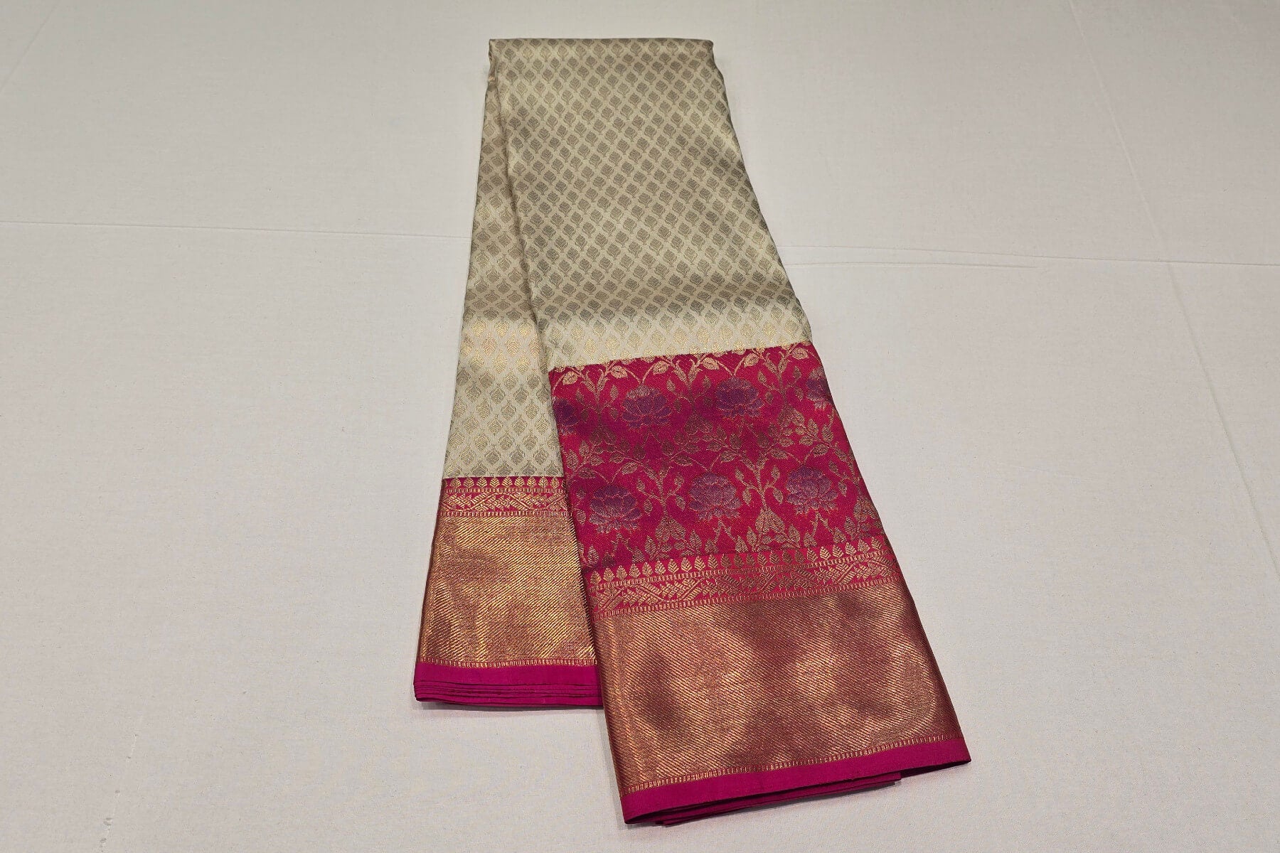 Off White Kanjivaram Silk Saree SS6080