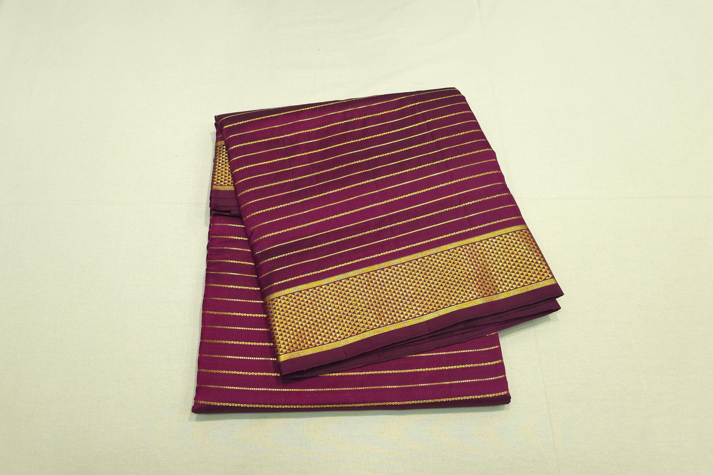 Dark magenta ten yards madisar silk saree
