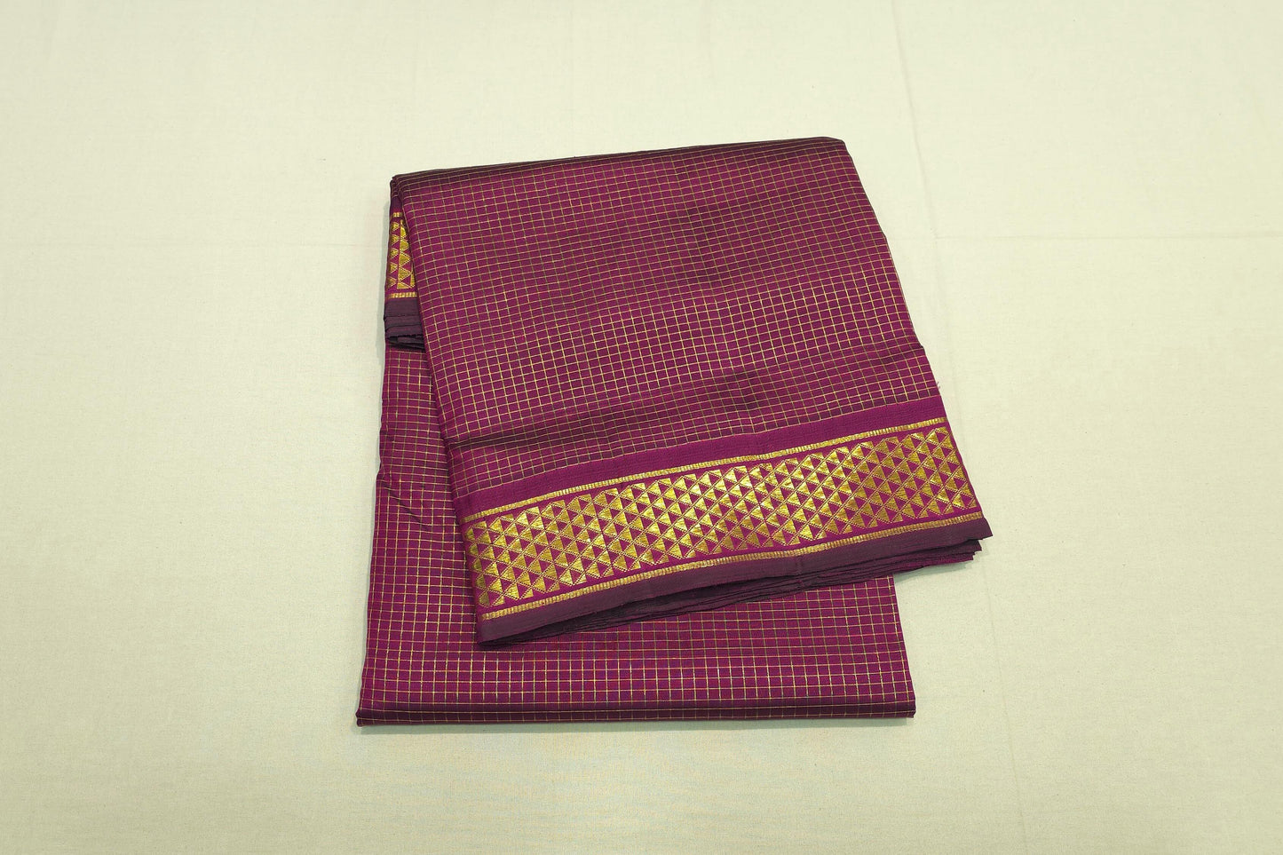 Magenta ten yards madisar silk saree
