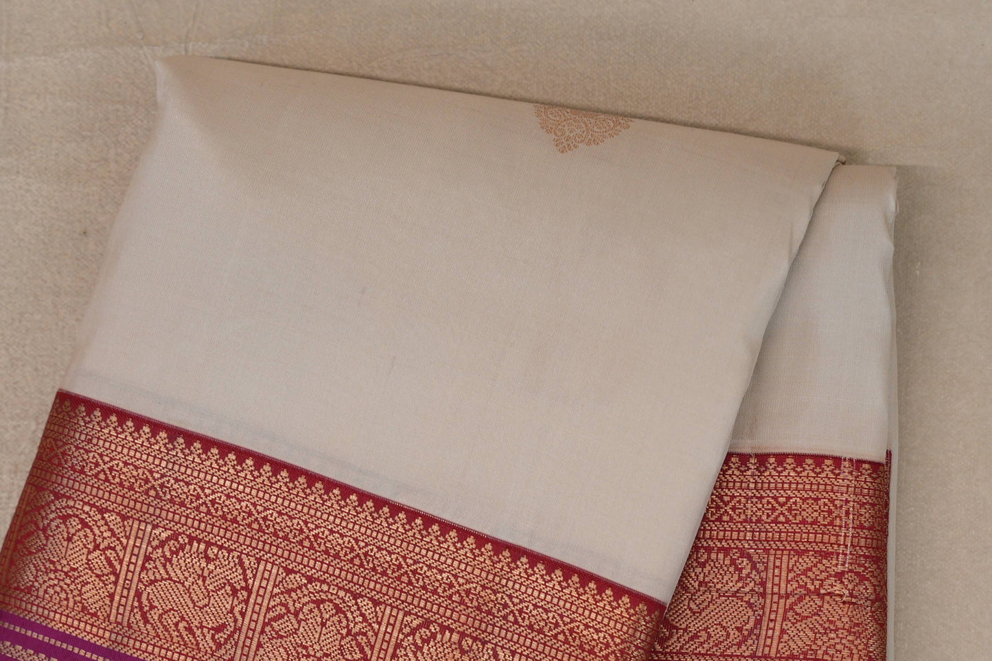 Light Beige with Red Borders Soft Silk Saree body